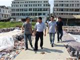 丁振俊督查江山废布角料褪色整治工作