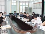 龙港等镇查处取缔无证无照经营工作汇报会在我镇召开