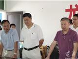 省防汛办领导来我镇检查防汛抗台准备工作
