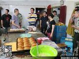 严查安全事故隐患 凤江社区10多家三合一作坊被强制停电