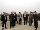 黄寿龙指出：又好又快，全力推进标准厂房建设