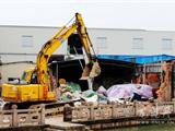龙凤河沿岸2000多平违章建筑被依法拆除 拆后将进行绿化、绿美