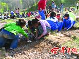 陕西一小学令学生停课干活挣钱 收入归学校