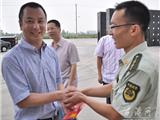建军节前夕 县镇领导走访慰问部队官兵