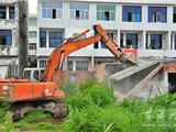 拆除违章建筑 加快项目进场