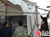赌博棚屋被拆除 群众拍手叫好