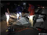 铁棚拦住公路百辆车受堵 东海民防紧急出动处置