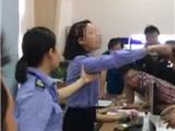 瑞安车管所女工作人员与市民对骂 该女协警被停职