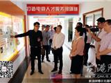 市委统战部长施艾珠到龙港网商创业园调研网络界代表人士统战工作