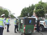城市精细化管理丨我市整治湖前等地“四小车”返潮现象
