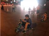 龙港财富中心的“漂移三轮车”，该管管了！