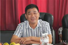 龙港镇人大主席上官光强