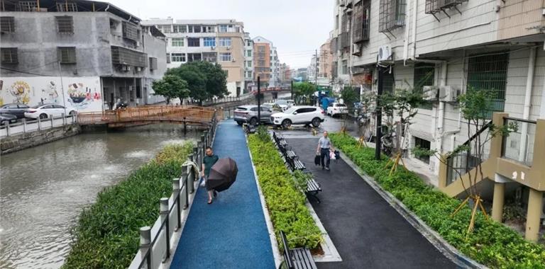 告别积水与坑洼！龙港威龙小区“逆生长...