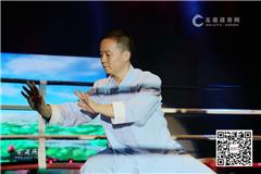   纵横四海英雄梦，一剑封喉散打王！昔日散打名将“玉面小达摩”郑裕蒿今日再创辉煌！这里是浙江，这里是龙城，这里是龙港体育中心！“征武天下” 龙城英雄职业功夫联赛于12月18日在这里举办！ 