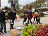 白沙社区清明节前夕开展环境整治行动