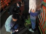 龙港瓯南大桥上演惊险一幕   一条“警绳”拴住了一条生命