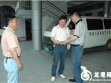 镇领导慰问我镇“白衣天使”