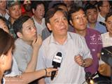 直播：省长吕祖善紧急赶赴温州动车事故现场(图)