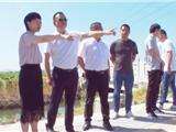 何宗静督查黑臭河整治工作