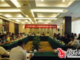 政府搭建平台替养殖户解难题