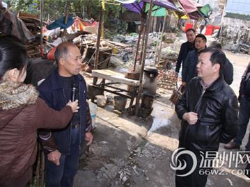 龙港菜场环境脏乱差 代表监督当日解决