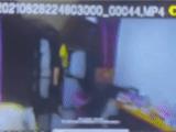 惊险一瞬！龙港警方救下欲跳楼轻生少年！