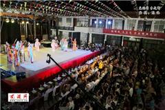 龙港网一文化频道6月23日讯（陈记）为了纪念玄机禅师圆寂1302周年暨福勝寺重建二十周年，由香港志莲净苑、浙江昆剧团出品的《圆明歌•来生苑》原创佛典昆剧全国首次演出在龙港举行。  