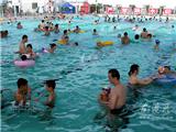 夏日高温 市民消暑