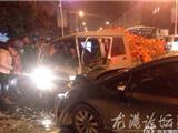 龙港人民路发生一起两车相撞事故 消防官兵速救援
