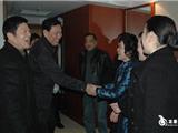 县政协领导看望政协委员