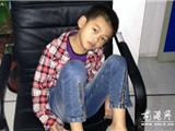 谁家小孩走失? 望转告其父母与龙港分局联系