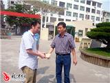 龙港镇开展“六一”儿童节慰问活动