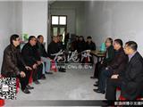 丁振俊在江山社区开展走村入户心谈心走访活动