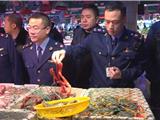 一斤青蟹二两是绳子？龙港第四菜场一老板被查！