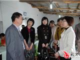 淳安县妇联副主席来我镇参观考察