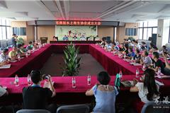 来自苍南县各救生员、游泳教练及社会个各界水上救生爱好者自愿组成