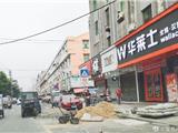 这一道“风景”可着实扎眼  直接影响正常交通秩序