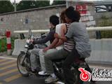 危险“牛”摩的