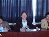 省农机局领导来我镇验收农机安全示范镇