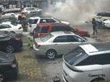 砰！温州一新能源汽车突然爆响，滚滚浓烟完全吞噬！