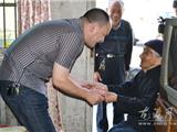 重阳将至  镇领导慰问龙港百岁老人