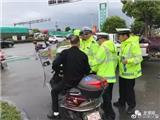 龙港交警队对“四小车”交通违法予以查处
