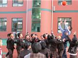 江南实验学校多举措保障师生“每天锻炼一小时”