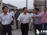 章方璋汤宝林看望慰问老人