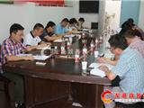 丁振俊与村书记“面对面”谈心  架设发展连心桥