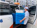 必成食品助力防疫大战！为设卡一线人员免费发放糕点