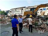 克难攻坚直面历史 拔钉清障拆改并进——执法局强势推进拆违工作