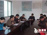 汤宝林在郭宕村调研强调：加快新农村建设，维护农村和谐稳定