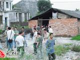 我镇清除非法废旧塑料洗涤加工点