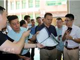 郑建忠来龙港调研印刷企业和塑料制品产业转型升级工作